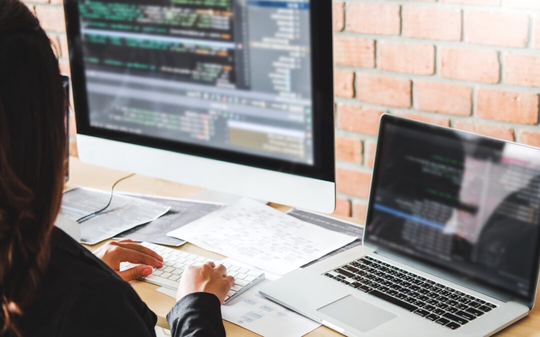 In-house vs. Outsourcing for Software Development